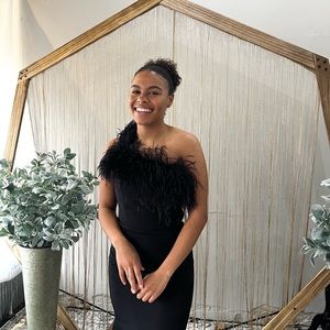 Meet your Posher, Mia